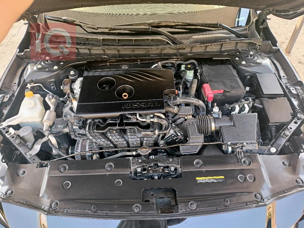 نيسان ألتيما